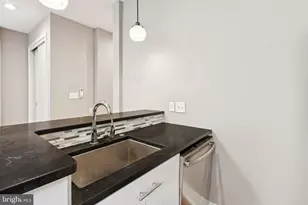 126 S 16th St, Philadelphia, PA 19102 - Photo 8