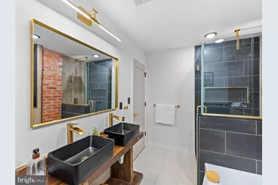 2339 S Bucknell Street, Philadelphia, PA 19145 - Photo 26