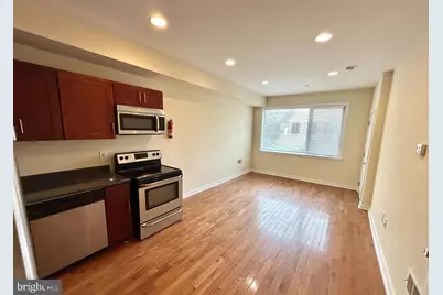 332 N 41st Street, Philadelphia, PA 19104 - Photo 2