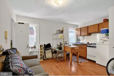 916 Pine Street #3R, Philadelphia, PA 19107 - Photo 2