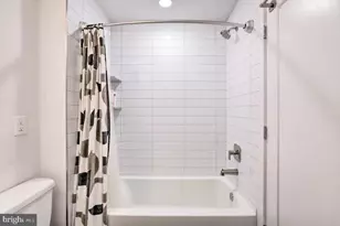 2531 W Girard Ave, Philadelphia, PA 19130 - Photo 16