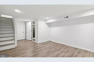 17 S 45th Street, Philadelphia, PA 19104 - Photo 10