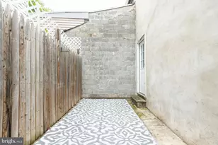 2726 Edgemont St, Philadelphia, PA 19134 - Photo 10