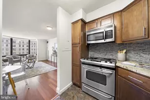 2018 Walnut St, Philadelphia, PA 19103 - Photo 10