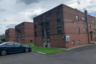 1009 E Cliveden St, Philadelphia, PA 19119 - Photo 2