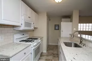 443 Fairmount Ave, Philadelphia, PA 19123 - Photo 2