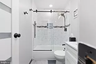 364 Selma St, Philadelphia, PA 19116 - Photo 18