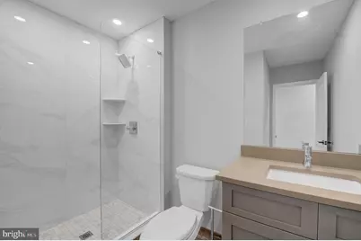 1205 S 15th Street #4D, Philadelphia, PA 19146 - Photo 4