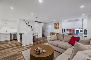 2027 Chancellor St, Philadelphia, PA 19103 - Photo 2
