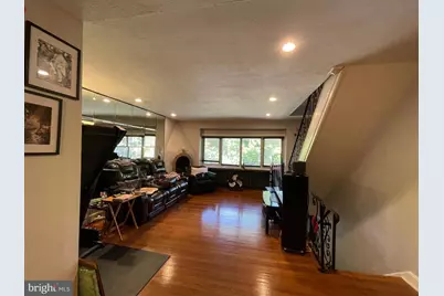 250 E Meehan Avenue, Philadelphia, PA 19119 - Photo 6