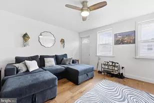 4527 St Davids St, Philadelphia, PA 19127 - Photo 2