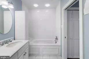 1714 Spruce St, Philadelphia, PA 19103 - Photo 24