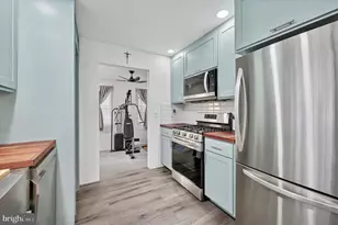 422 N Simpson St, Philadelphia, PA 19151 - Photo 8