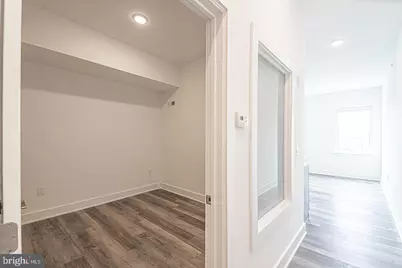 1524 South Street #UNIT 403, Philadelphia, PA 19146 - Photo 4