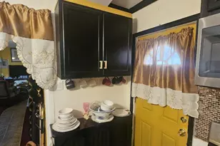 433 N 64th St, Philadelphia, PA 19151 - Photo 32