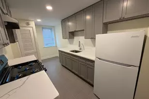 4724 Longshore Ave, Philadelphia, PA 19135 - Photo 2