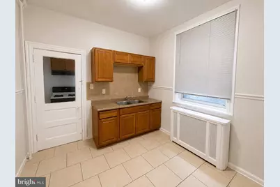 2309 W Firth Street, Philadelphia, PA 19132 - Photo 2