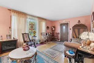1913 Benton Ave, Philadelphia, PA 19152 - Photo 6