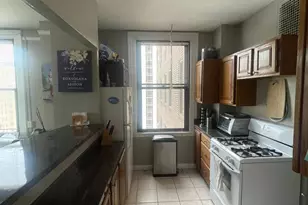 2031 Locust St, Philadelphia, PA 19103 - Photo 4