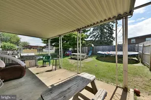 9747 Hoff St, Philadelphia, PA 19115 - Photo 32
