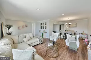 9747 Hoff St, Philadelphia, PA 19115 - Photo 8