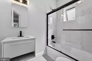 2537 S Chadwick St, Philadelphia, PA 19145 - Photo 12