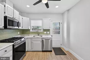 2537 S Chadwick St, Philadelphia, PA 19145 - Photo 6