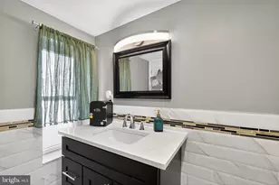 2314 Emerald St, Philadelphia, PA 19125 - Photo 14