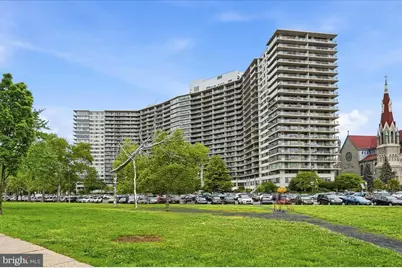 2401 Pennsylvania Avenue #15C49, Philadelphia, PA 19130 - Photo 18