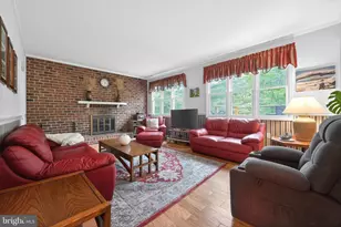 9033 Lykens Ln, Philadelphia, PA 19128 - Photo 4