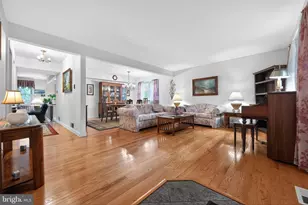 9033 Lykens Ln, Philadelphia, PA 19128 - Photo 2
