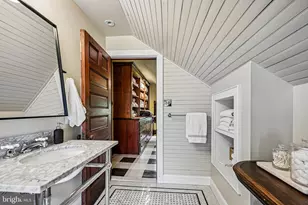51 E Penn St, Philadelphia, PA 19144 - Photo 44