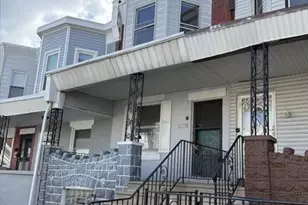 1642 N Redfield St, Philadelphia, PA 19151 - Photo 2