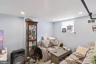 571 Van Kirk St, Philadelphia, PA 19120 - Photo 34