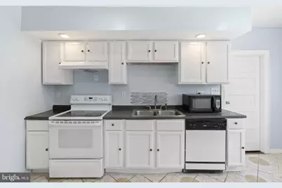 571 Van Kirk Street, Philadelphia, PA 19120 - Photo 10