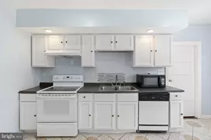 571 Van Kirk St, Philadelphia, PA 19120 - Photo 10