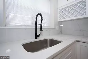 205 Mifflin St, Philadelphia, PA 19148 - Photo 10