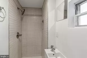 2564 Collins St, Philadelphia, PA 19125 - Photo 8