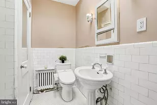 5330 N Sydenham St, Philadelphia, PA 19141 - Photo 34