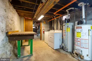 927 Clinton St, Philadelphia, PA 19107 - Photo 18