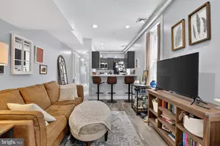 927 Clinton St, Philadelphia, PA 19107 - Photo 1