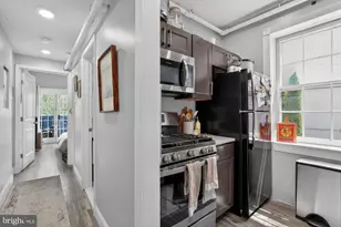 927 Clinton St, Philadelphia, PA 19107 - Photo 6