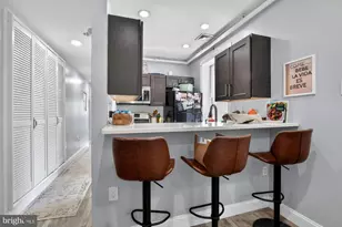 927 Clinton St, Philadelphia, PA 19107 - Photo 4