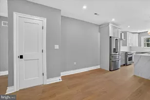 2336 Aspen St, Philadelphia, PA 19130 - Photo 12