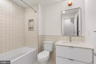 2007 Cambridge St, Philadelphia, PA 19130 - Photo 16