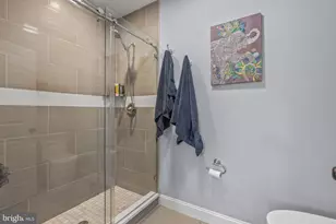 921 S 50th St, Philadelphia, PA 19143 - Photo 24