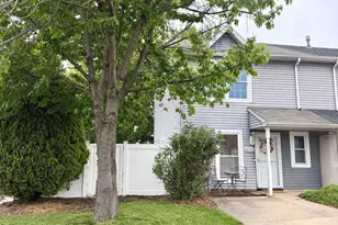 10700 Albemarle Ln, Philadelphia, PA 19154 - Photo 2