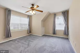 9342 Campus Ln, Philadelphia, PA 19114 - Photo 18