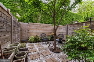 2445 Coral St, Philadelphia, PA 19125 - Photo 8