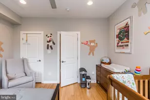 2445 Coral St, Philadelphia, PA 19125 - Photo 12